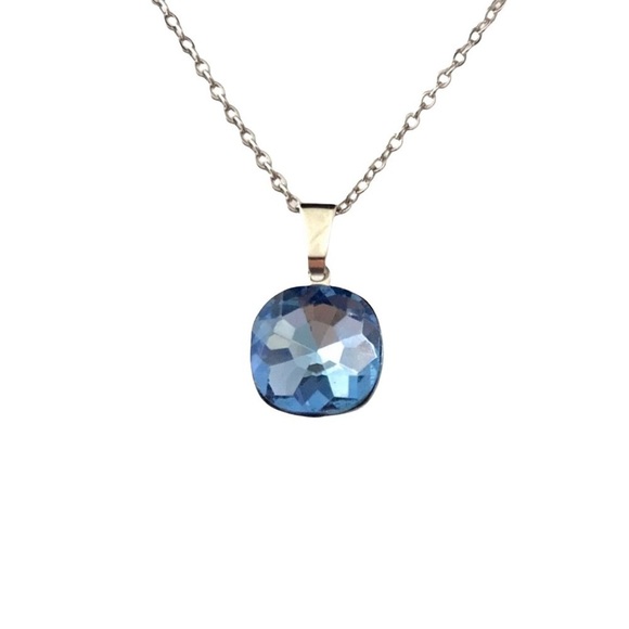 Jewelry - BLUE Pendant